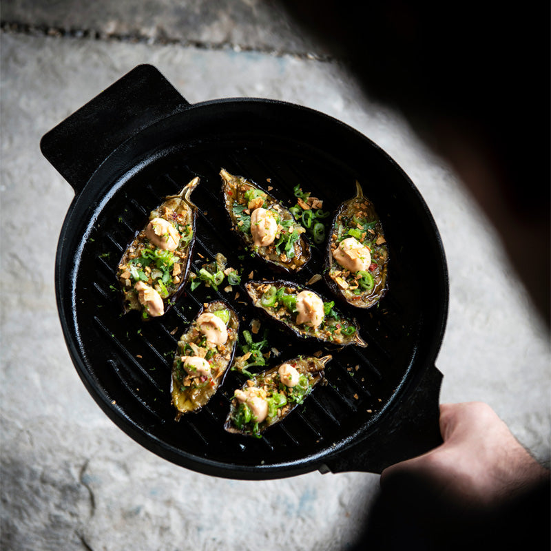 Grillstreifen in der Grillpfanne SURFACE von Serax, backofengeeignet bis 220 Grad