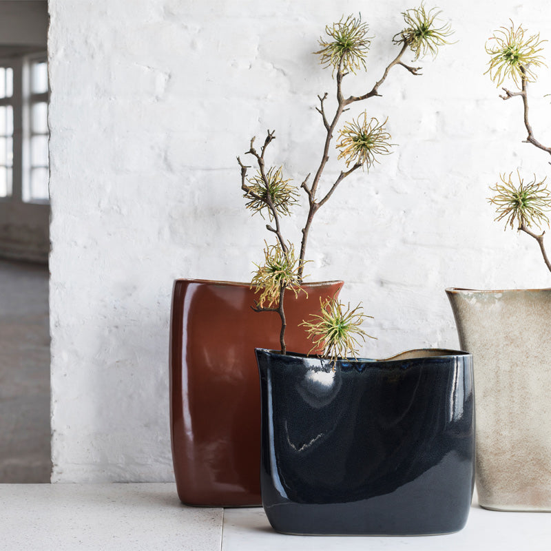 Steingut-Vase RUST / MISTY GREY von Serax, handglasiert, mit kleinen Farbnuancen, Online-Shop Home-and-Kitchen.de