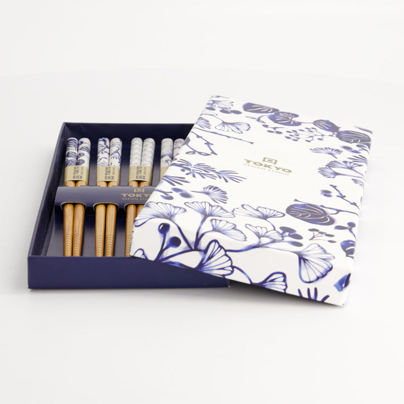 Geöffnete Geschenkbox FLORA JAPONICA Essstäbchen / Chopsticks von Tokyo Design, Online-Shop Home-and-Kitchen.de