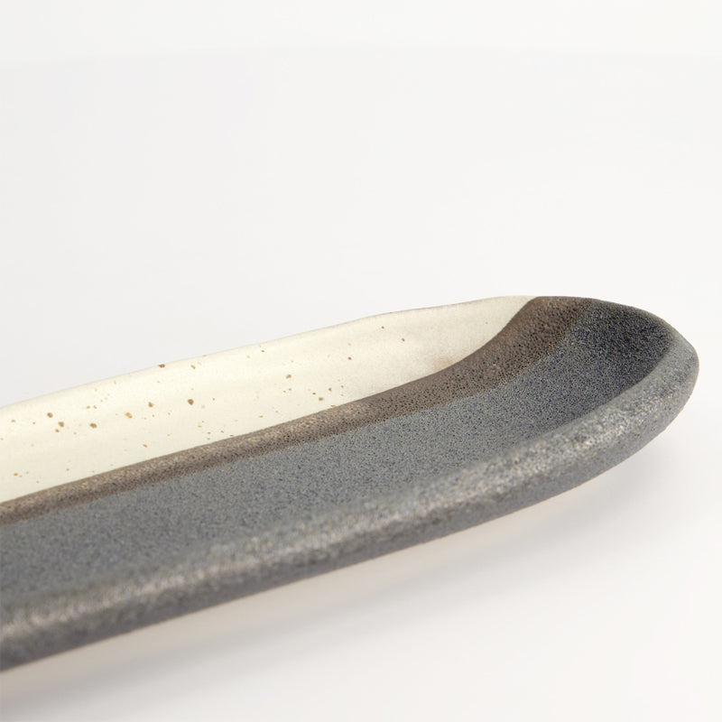 Grau/hellbraun/creme-farbige Blockstreifen auf der MINO CRAFT  Porzellan-Schale von Tokyo Design, original aus Japan
Online-Shop Home-and-Kitchen.de