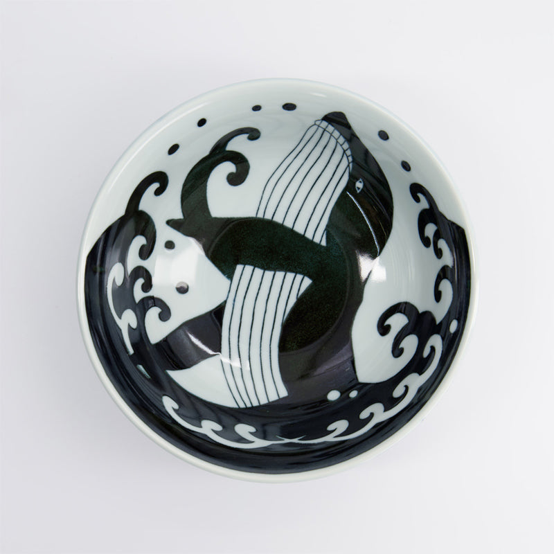 Innenansicht Ramen-Schale  WHALE von Tokyo Design aus Porzellan, 
in Dunkelblau, Weiß.
Onlone-Shop Home-and-Kitchen.de