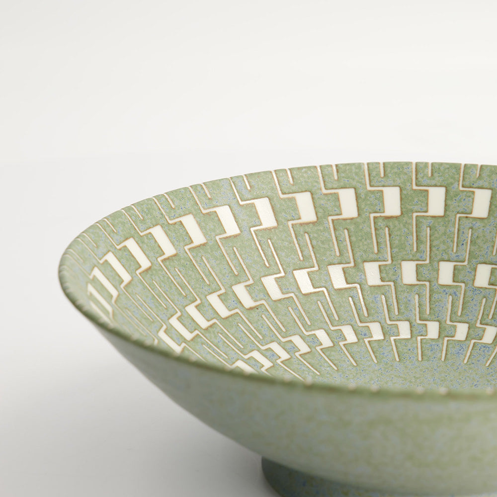 Von Tokyo Design: GREEN MAZE Mixed Bowl , Porzellan, grafisches Labyrinth, Grün, Beige, Höhe 7,8 cm, Durchmesser 21 cm / Volumen 1 Liter, Online-Shop Home-and-Kitchen.de