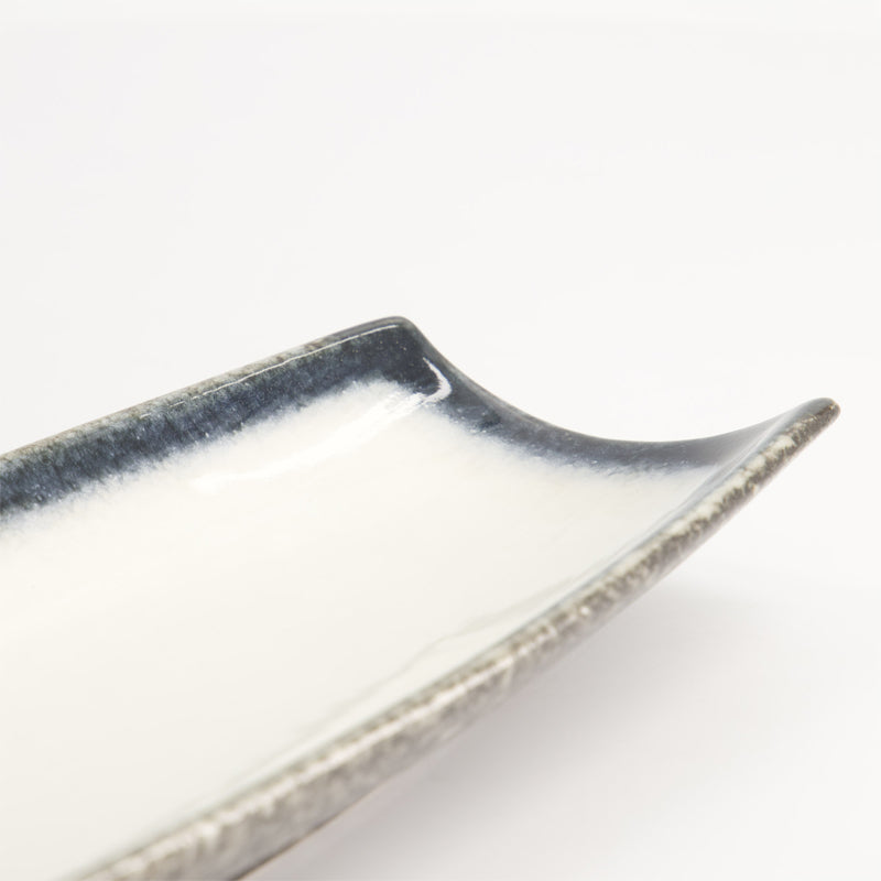 Glänzend und leicht gewölbte TAJIMI Schale von Tokyo Design, rechteckig, mit dunklem Randstreifen, aus Keramik, Online-Shop Home-and-Kitchen.de