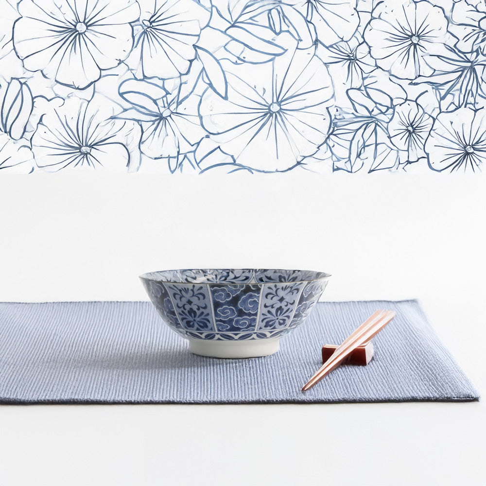 UNMO-BOTAN BLUE Ramen-Schale von Tokyo Design, Porzellan, mit Muster-Mix außen,  in Dunkelblau, Hellblau, Weiß, Höhe 8,7 cm, Durchmesser 21 cm / Volumen 1,3 Liter. Online-Shop Home-and-Kitchen.de