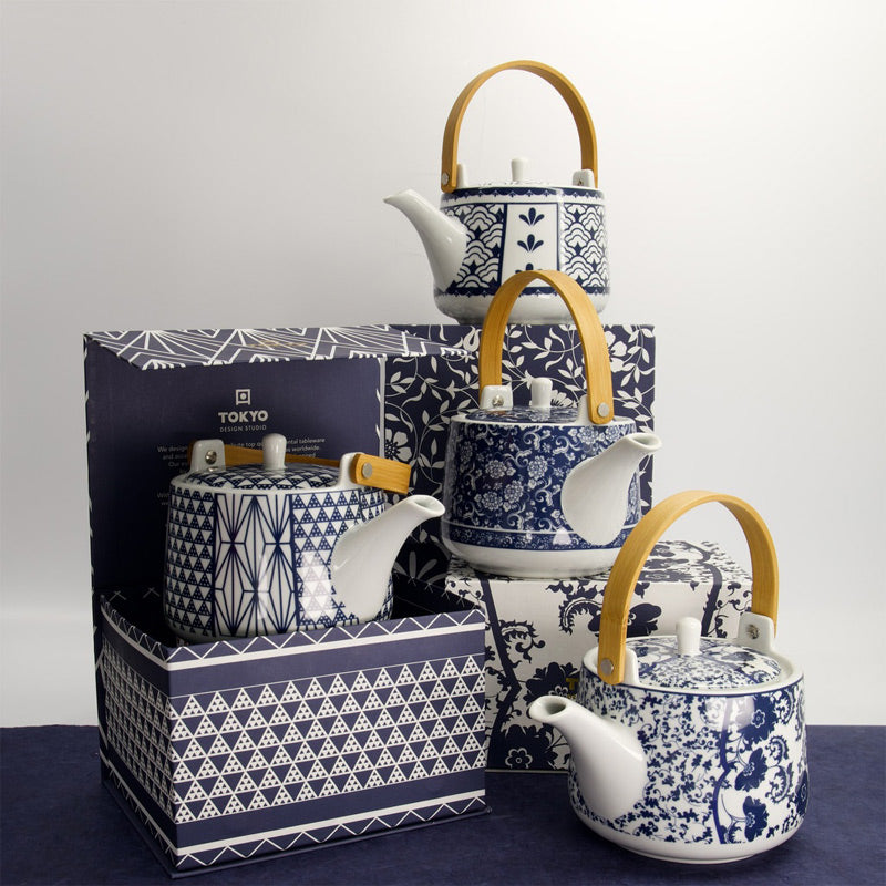 Verschiedene Teekannen aus der Kollektion von Tokyo Design. Sie werden geliefert in dazu passenden Geschenkkartons. Online-Shop Home-and-Kitchen.de