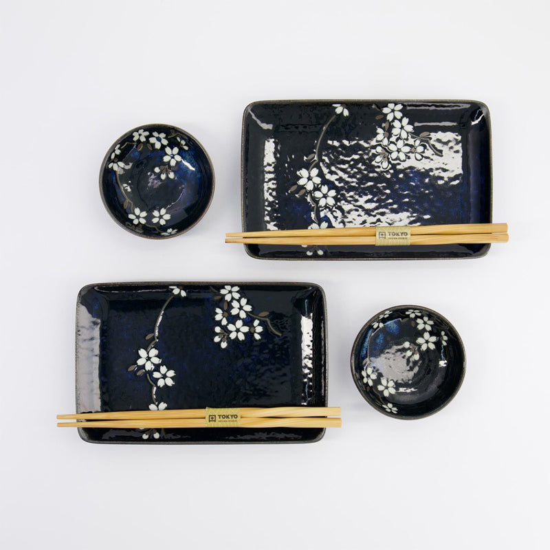 COBALT BLUE SAKURA Sushi-Set 6-teilig von Tokyo Design für 2 Personen, mit 2 Sushi-Tellern, 2 Dipschalen, Bambusstäbchen.