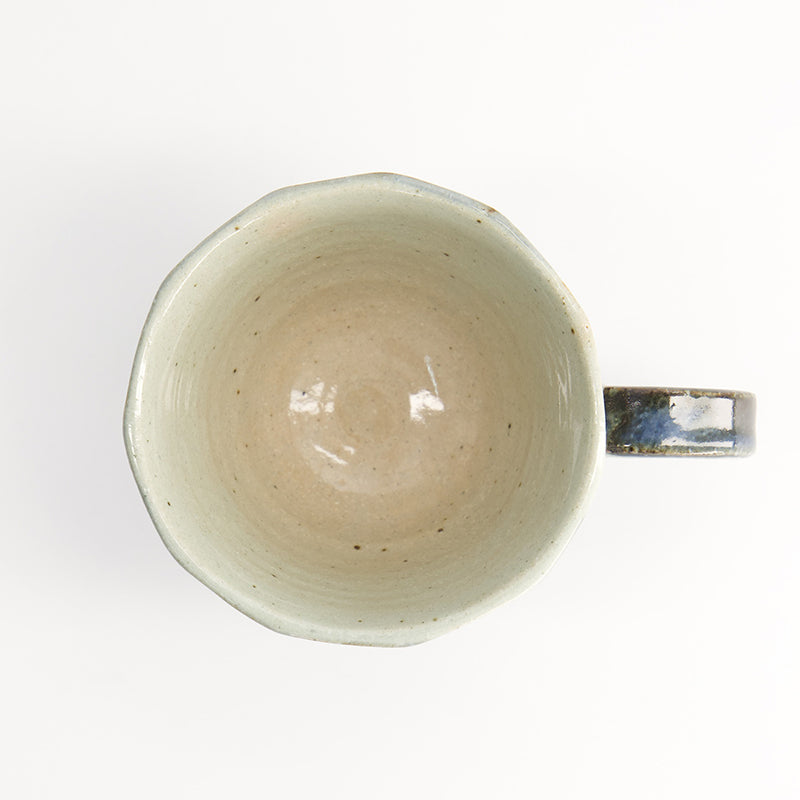 Blick ins Innere der Henkeltasse  von Tokyo Design

