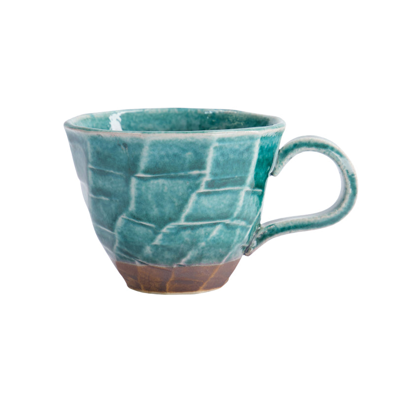 SMARAGD Henkeltasse von Tokyo Design, Porzellan, fühlbares Relief in Kästchenoptik, auch als Kaffeetasse nutzbar, Höhe 9,5 cm / Ø 7,5 cm (Breite mit Henkel: 12,5 cm) , Volumen 200 ml