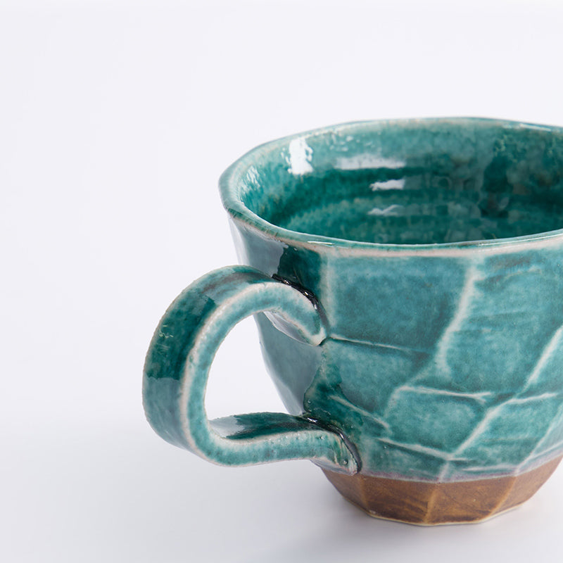 Fühlbares Relief in Kästchenoptik, SMARAGD Henkeltasse von Tokyo Design, Porzellan, auch als Kaffeetasse nutzbar, Höhe 9,5 cm / Ø 7,5 cm (Breite mit Henkel: 12,5 cm) , Volumen 200 ml