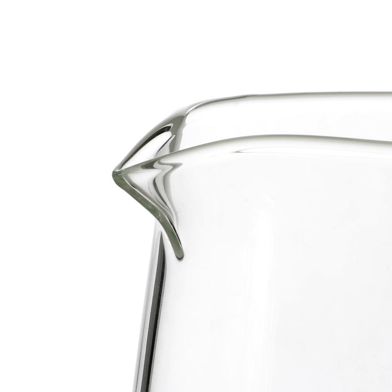 Ausgießer an dem Milchkännchen aus Klarglas aus dem 4-teiligen CLASSIC-Set von Viva Scandinavia. Online-Shop Home-and-Kitchen.de