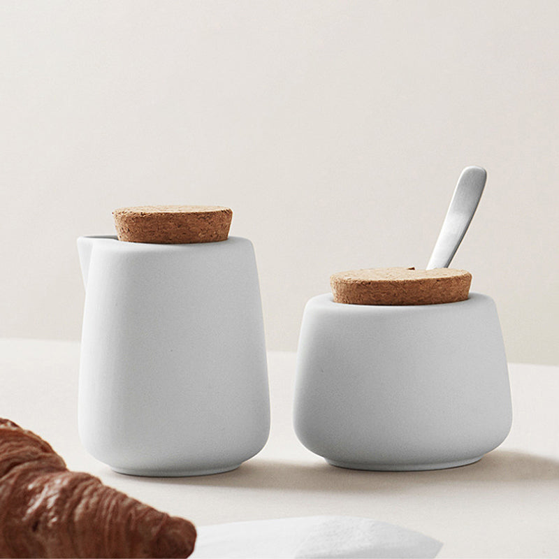 Zuckerdose und Milchkännchen NICOLA von Viva Scandinavia in Weiß,  mit Zuckerlöffel aus Edelstahl, Dose mit Kerbe für den Löffel. Online-Shop Home-and-Kitchen.de
