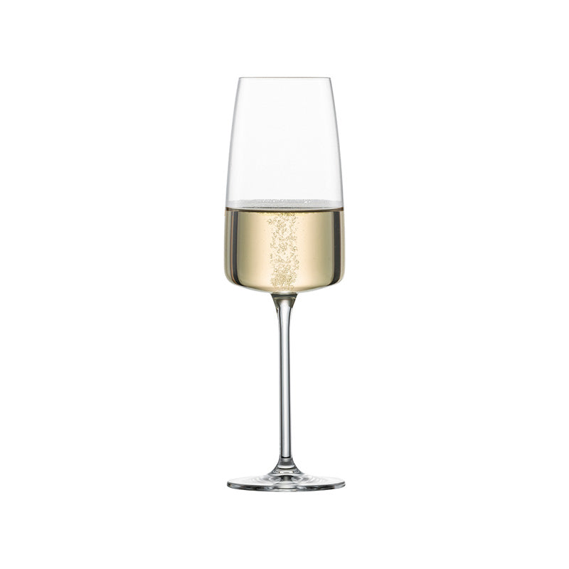 Hergestellt in Deutschland: Sektglas VIVID SENSES "Leicht & Frisch" von Zwiesel Glas, mit eingearbeitetem Moussierpunkt. 2-er Set
